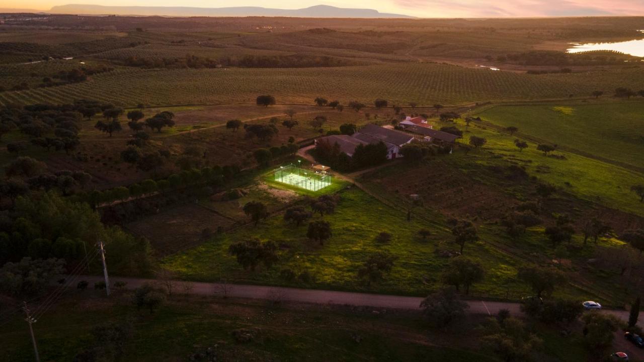 Herdade Da Cortesia Hotel Aviz Bagian luar foto