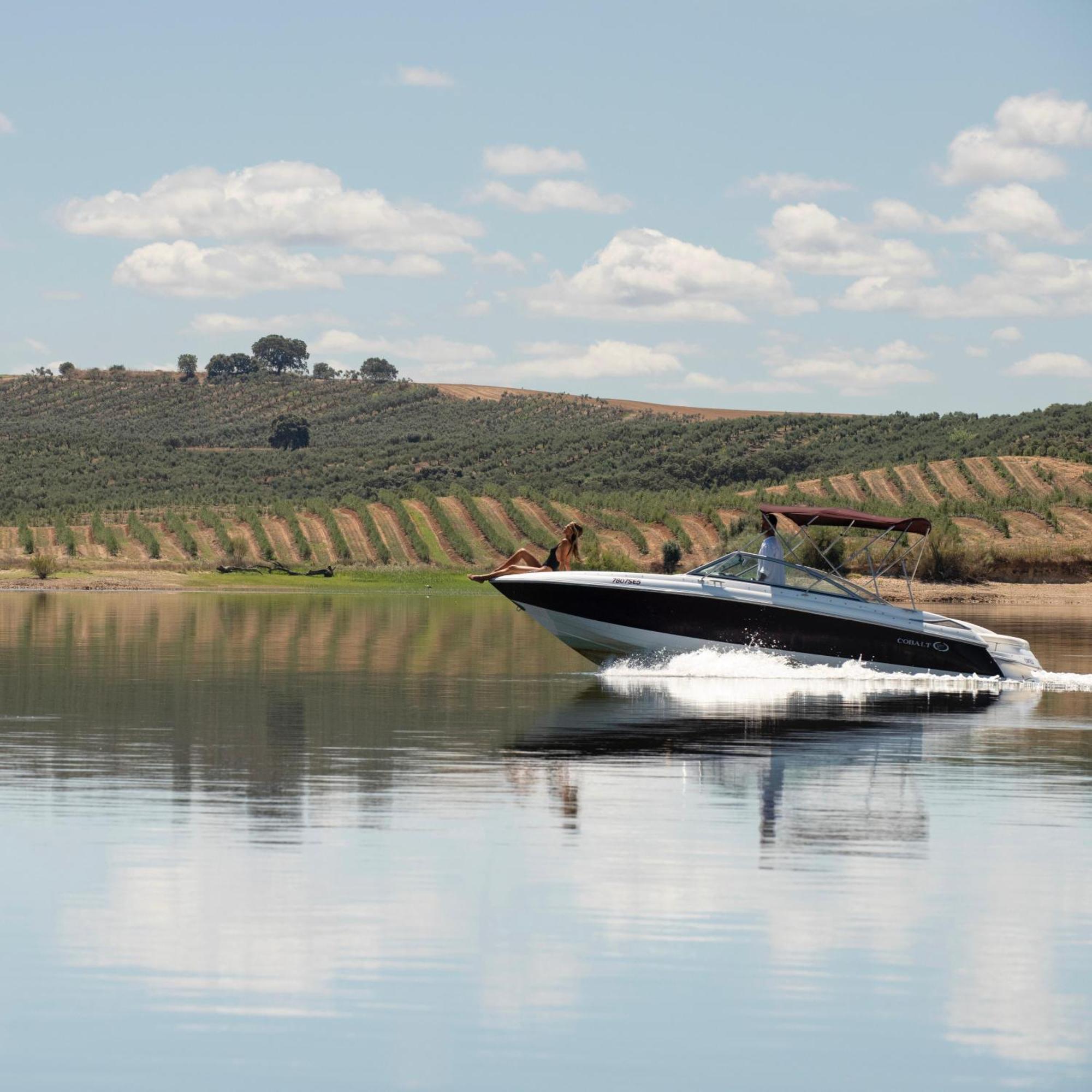 Herdade Da Cortesia Hotel Aviz Bagian luar foto