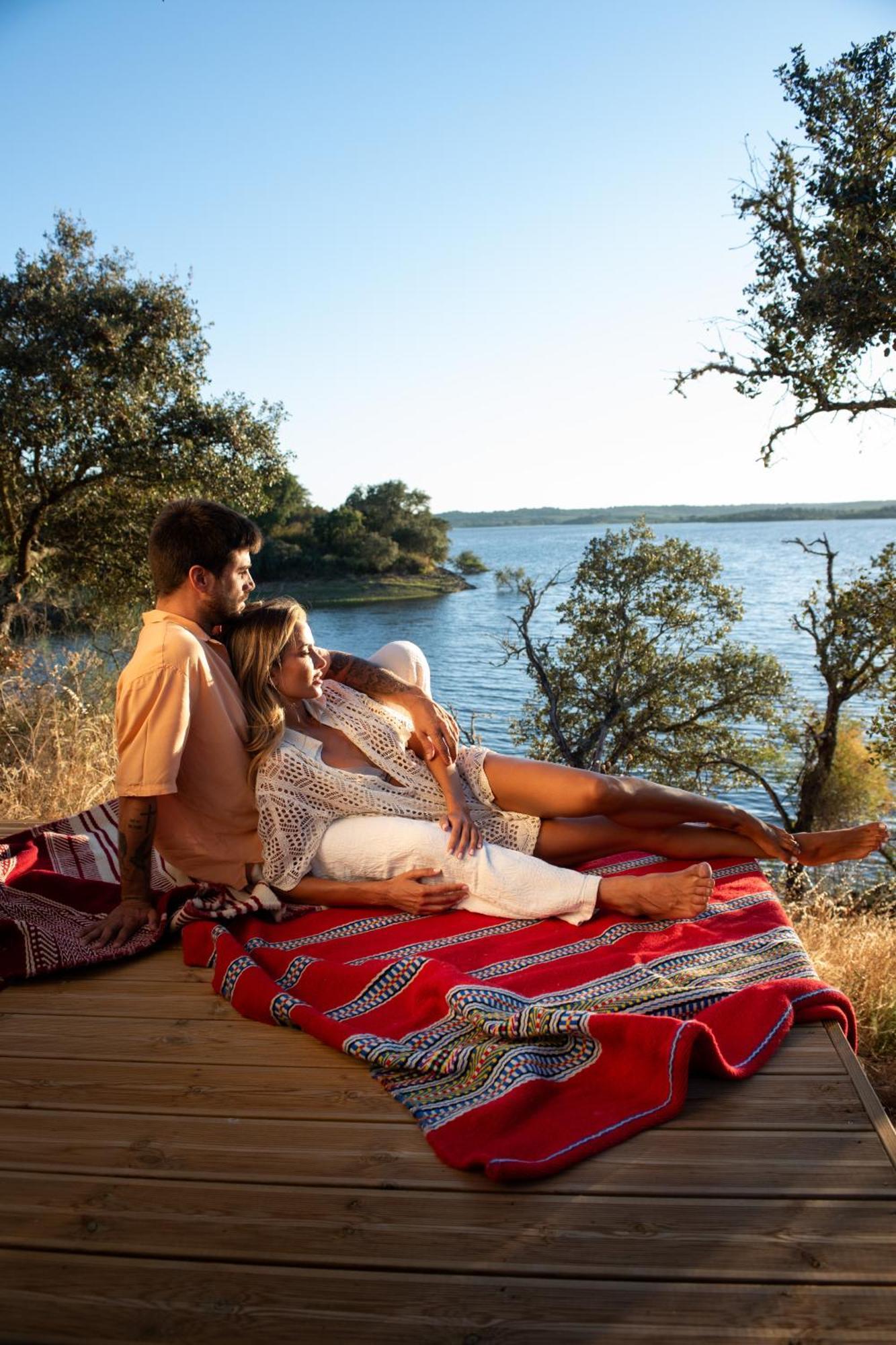 Herdade Da Cortesia Hotel Aviz Bagian luar foto