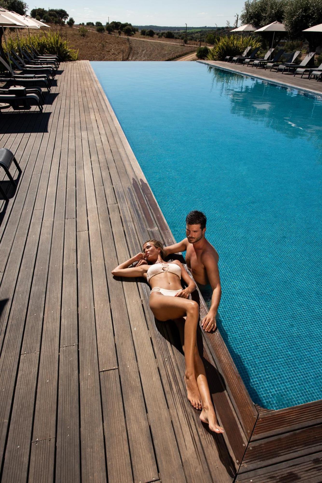 Herdade Da Cortesia Hotel Aviz Bagian luar foto